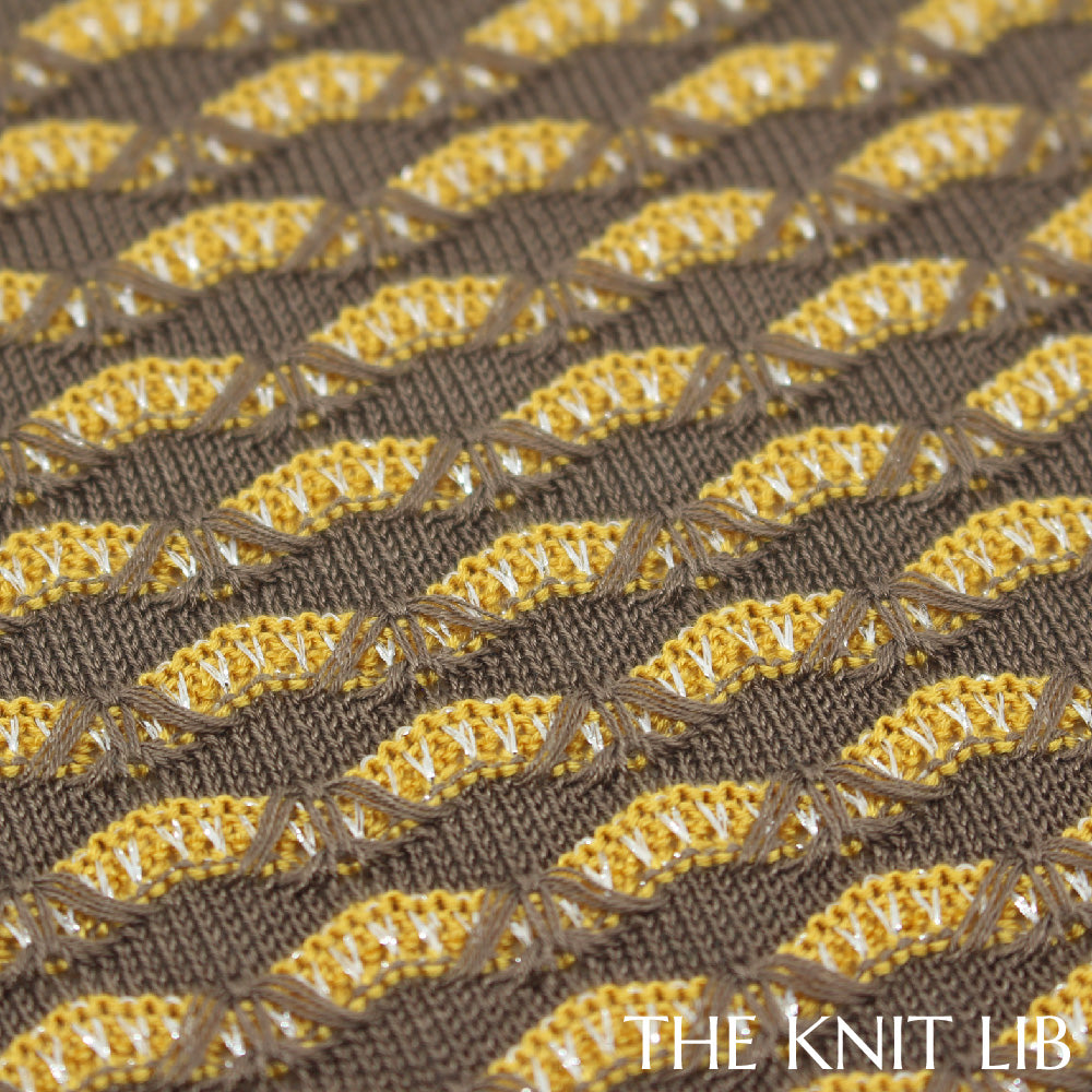 The Knit Lib - Original Knit Pattern Design Inspiration - 00814 (BW10) Floats Loop-held Stripes