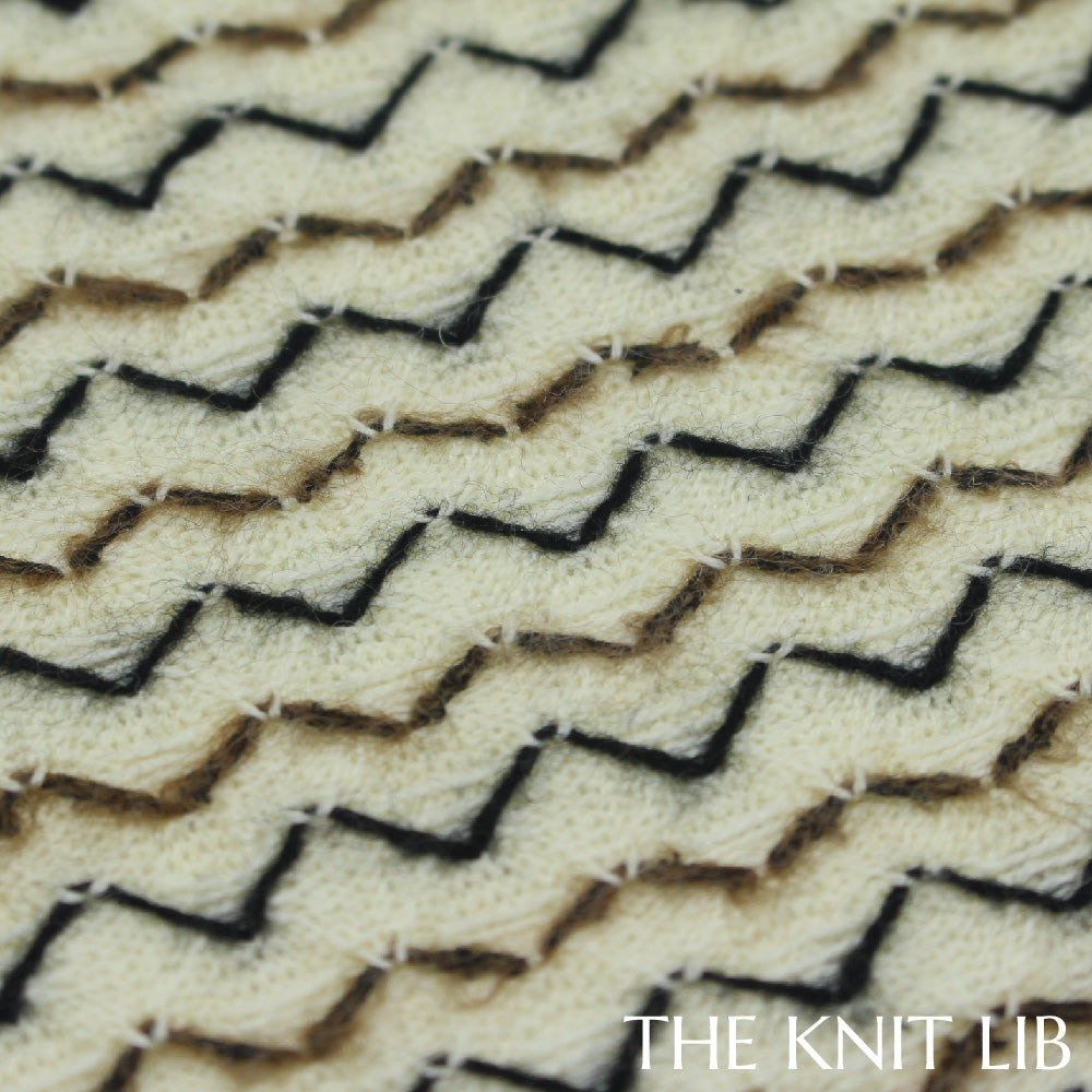 The Knit Lib - Original Knit Pattern Design Inspiration - 00822 (BW18) Floats Loop-held Stripes